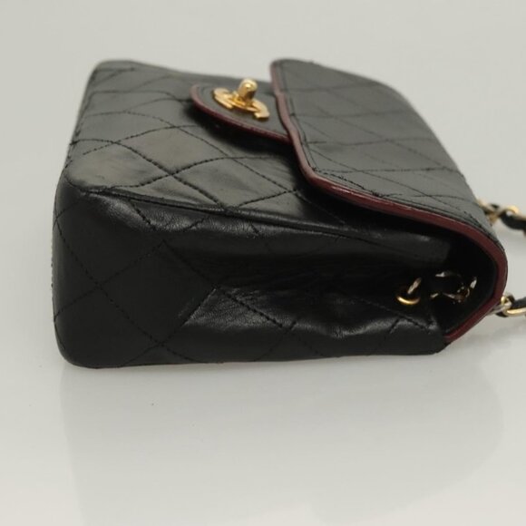 CHANEL Matelasse Chain Shoulder Bag Lamb Skin Black Gold CC Auth 133143 - Picture 5 of 16